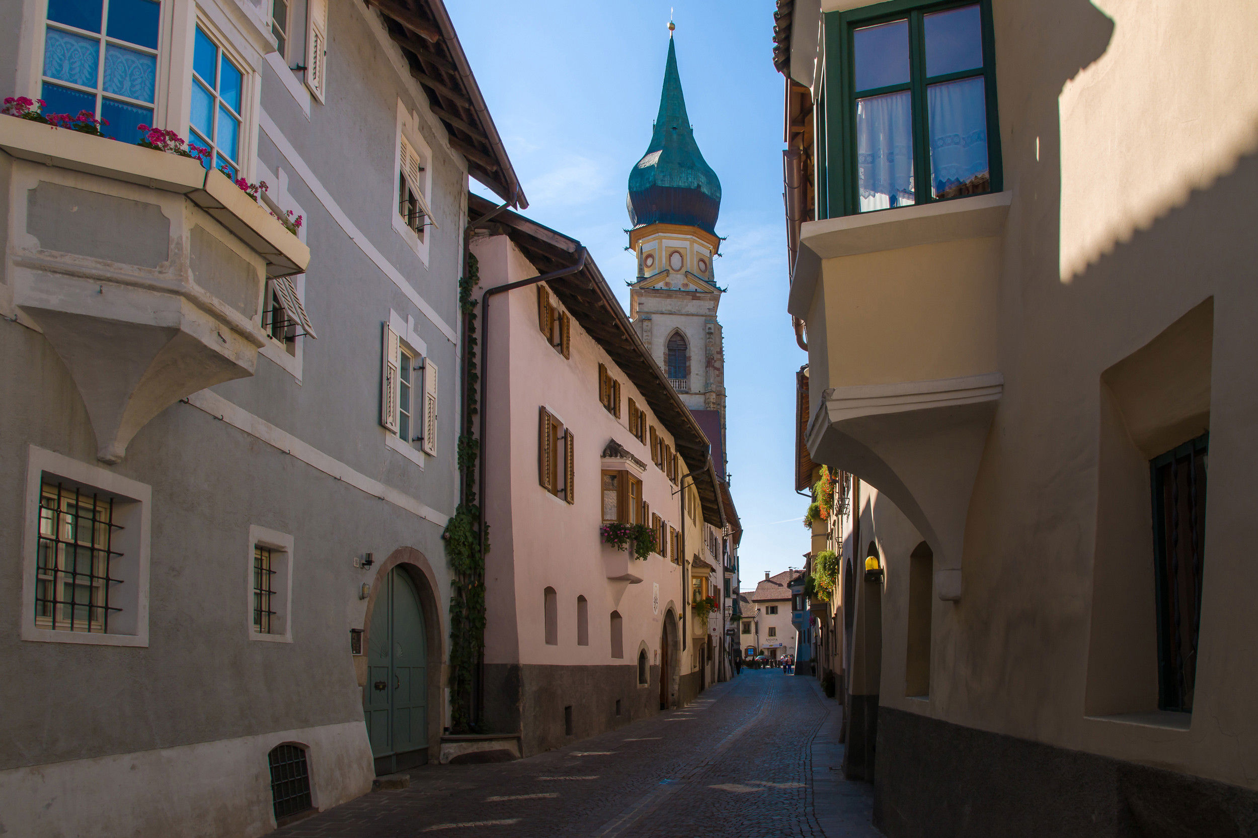 Alleys in St. Pauls with the church of St. Paul's Conversion, also known as the Catheyside or simply the Parish Church of St. Pauls.dral in the Countr
