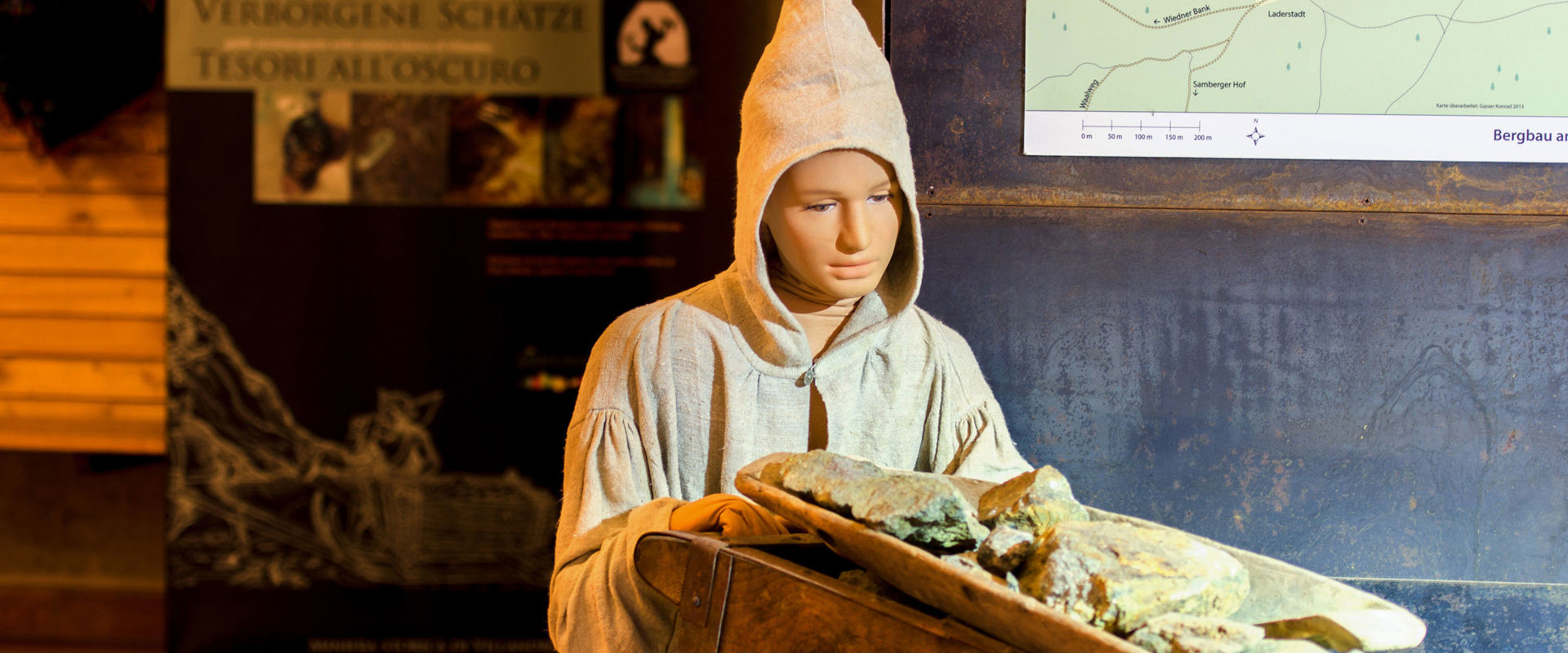 Mine of Villanders Miner extracting rocks.