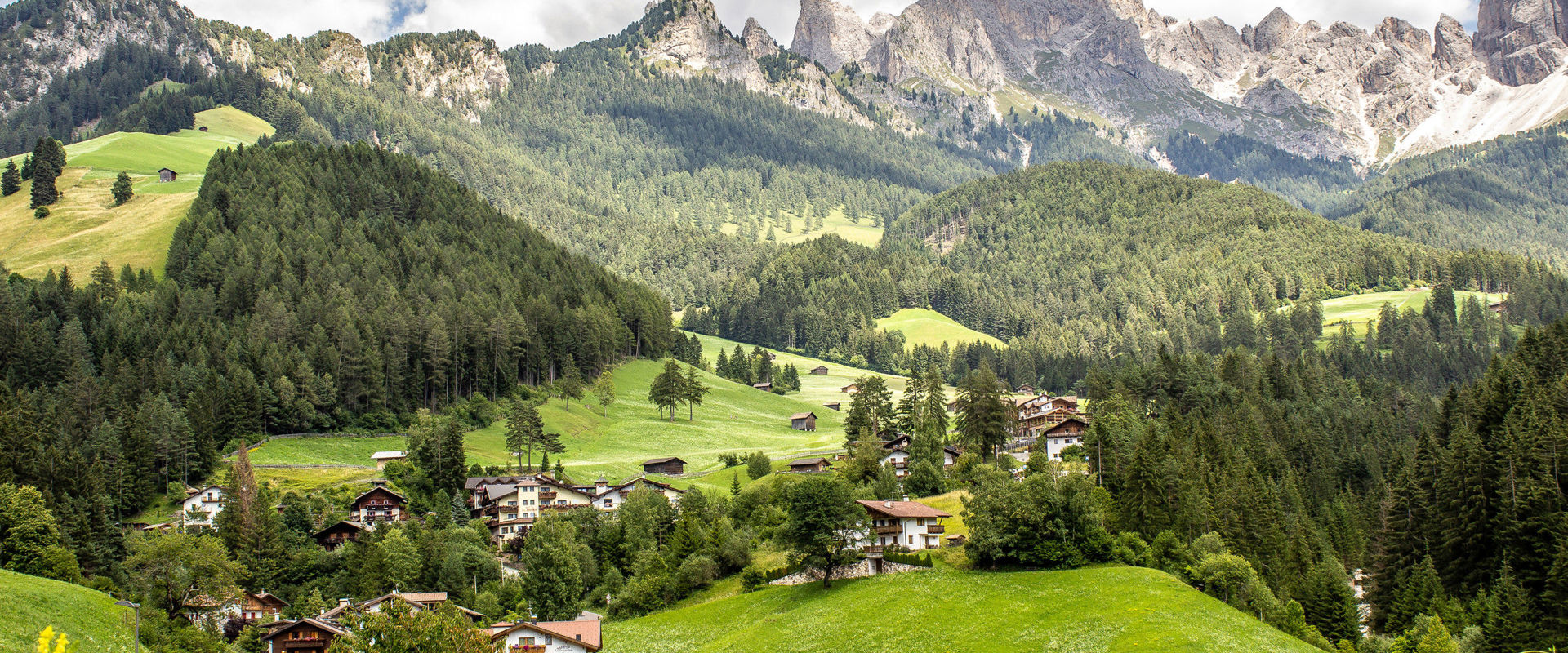 Breathtaking mountain panorama around the village of Tiers am Rosengaten.