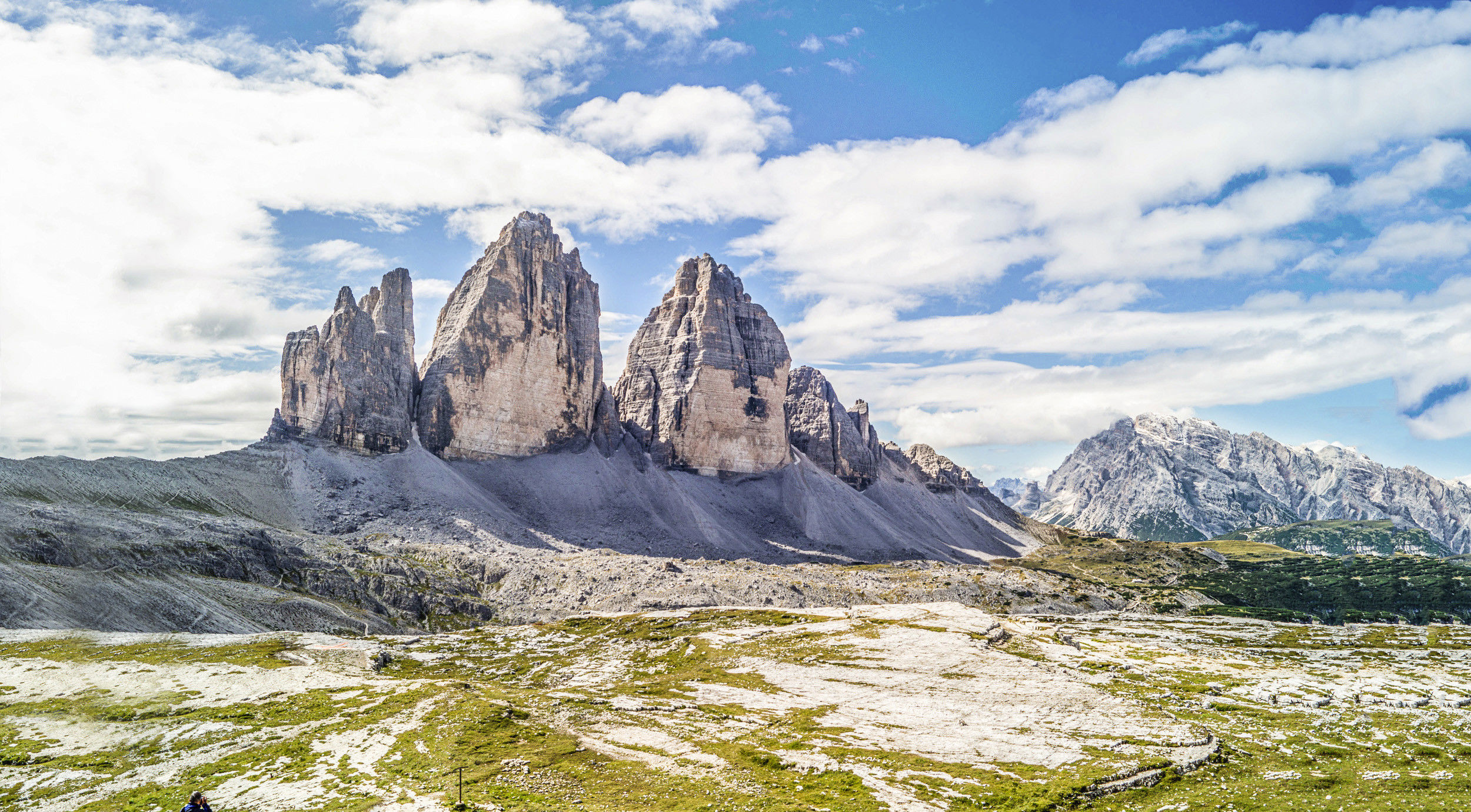 Three Peaks seen from the north