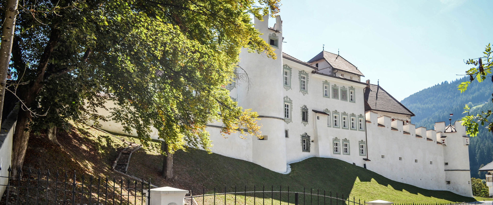 Ehrenburg Castle View of the entrance to Ehrenburg Castle.