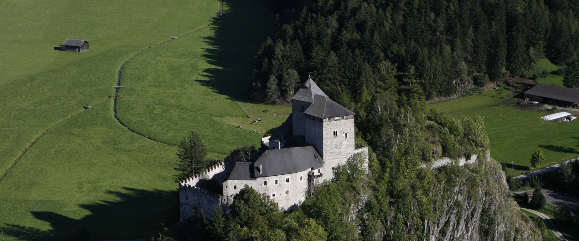 Reifenstein Castle The castle of Reifenstein is enthroned on a rocky hill.