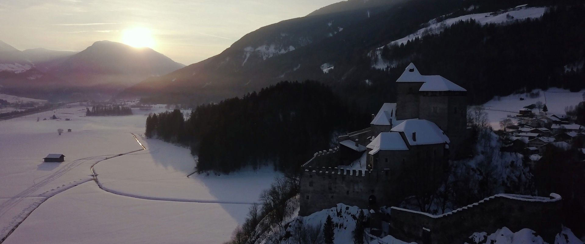 Reifenstein Castle Reifenstein Castle in Freienfeld with sno-covered fields