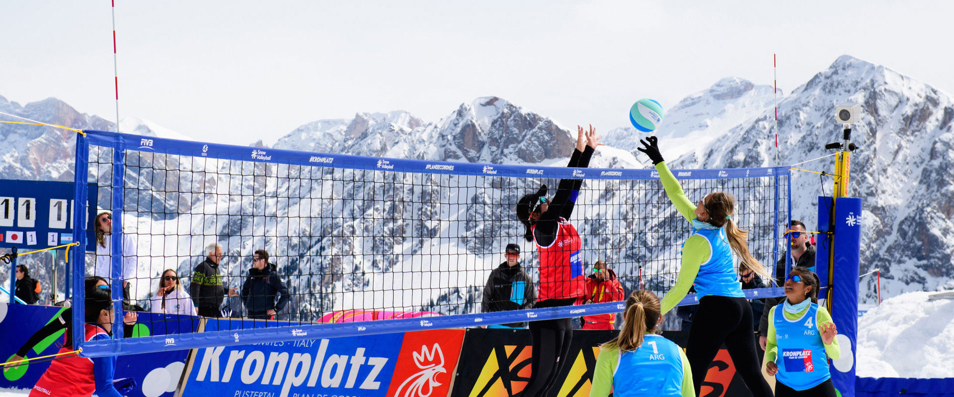 Snow volleyball at Kronplatz Rallies at the snow volleyball tournament at Kronplatz
