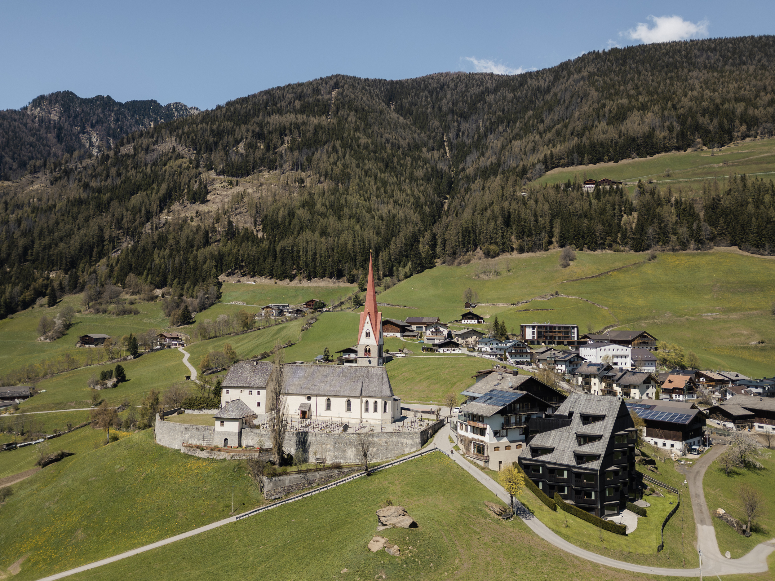 St. Jakob in the Ahrntal Valley with the Gothic parish church in the village centre